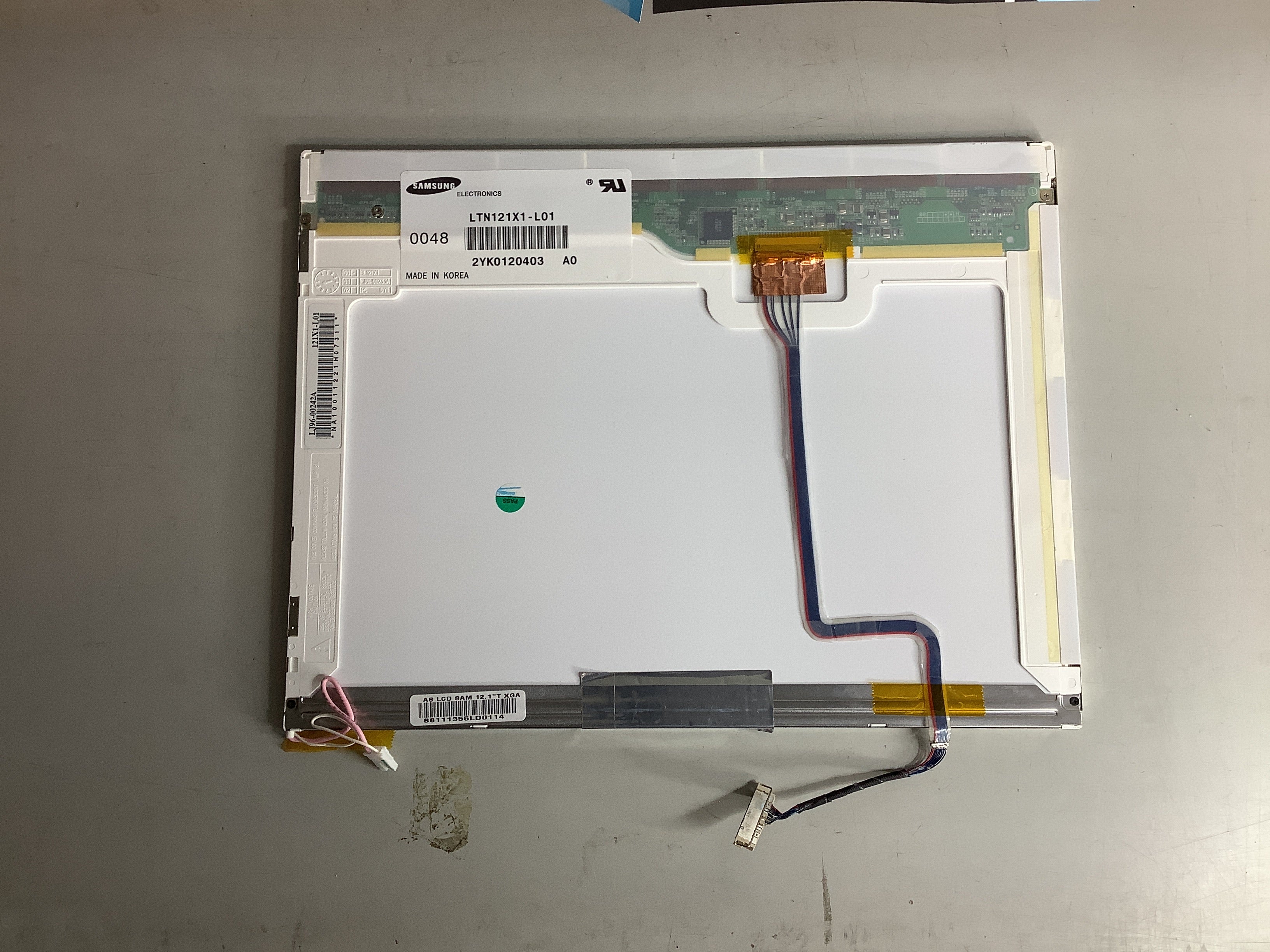 LTN121X1-L01 laptop screen image 3