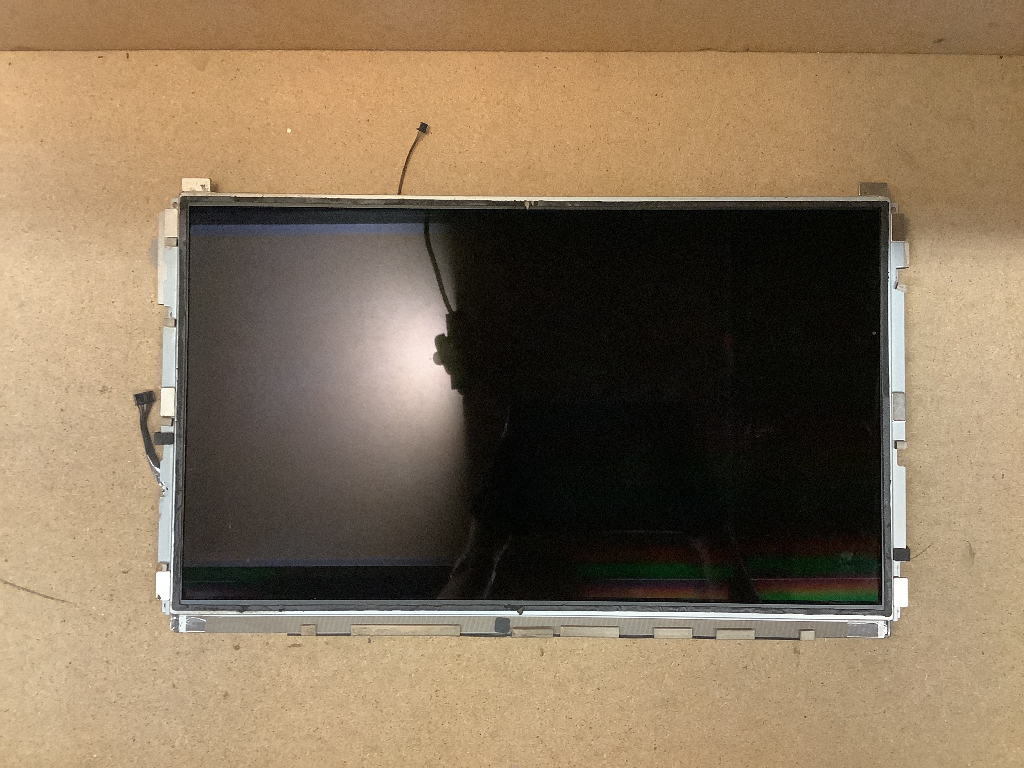 LM215WF3 (SD)(A1) laptop screen image 2