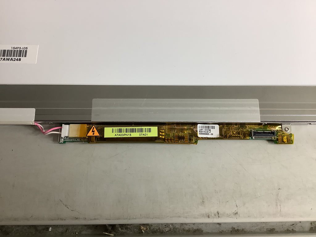 LTN154P3-L05 laptop screen image 6