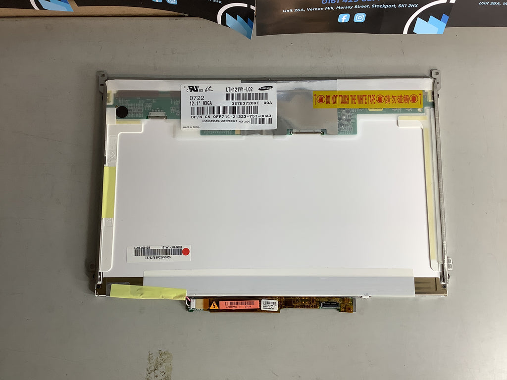 LTN121W1-L02 laptop screen image 3