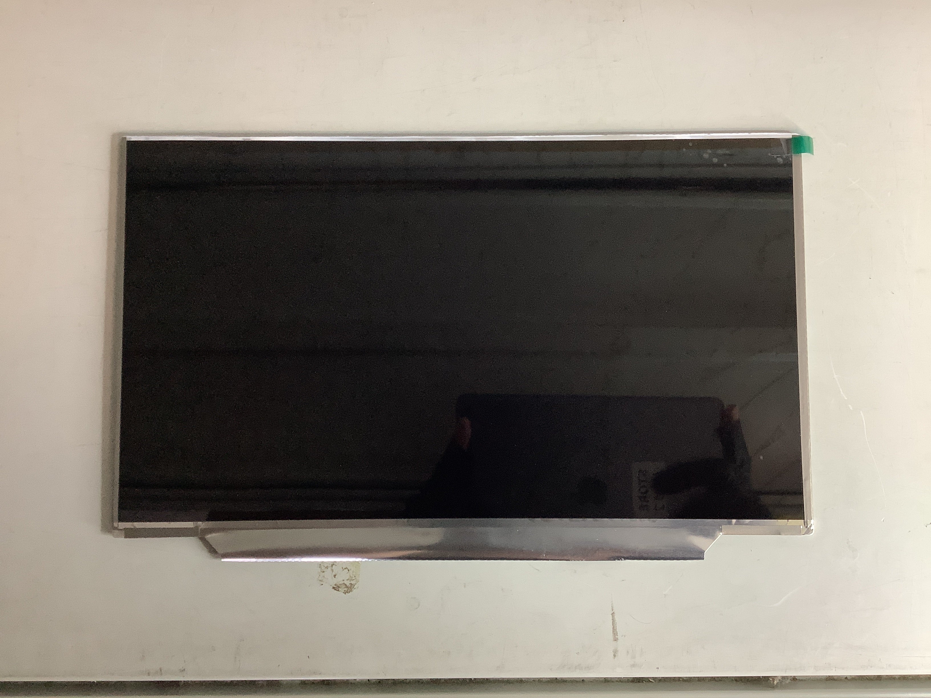LP140WD2 (TL)(E2) laptop screen image 2