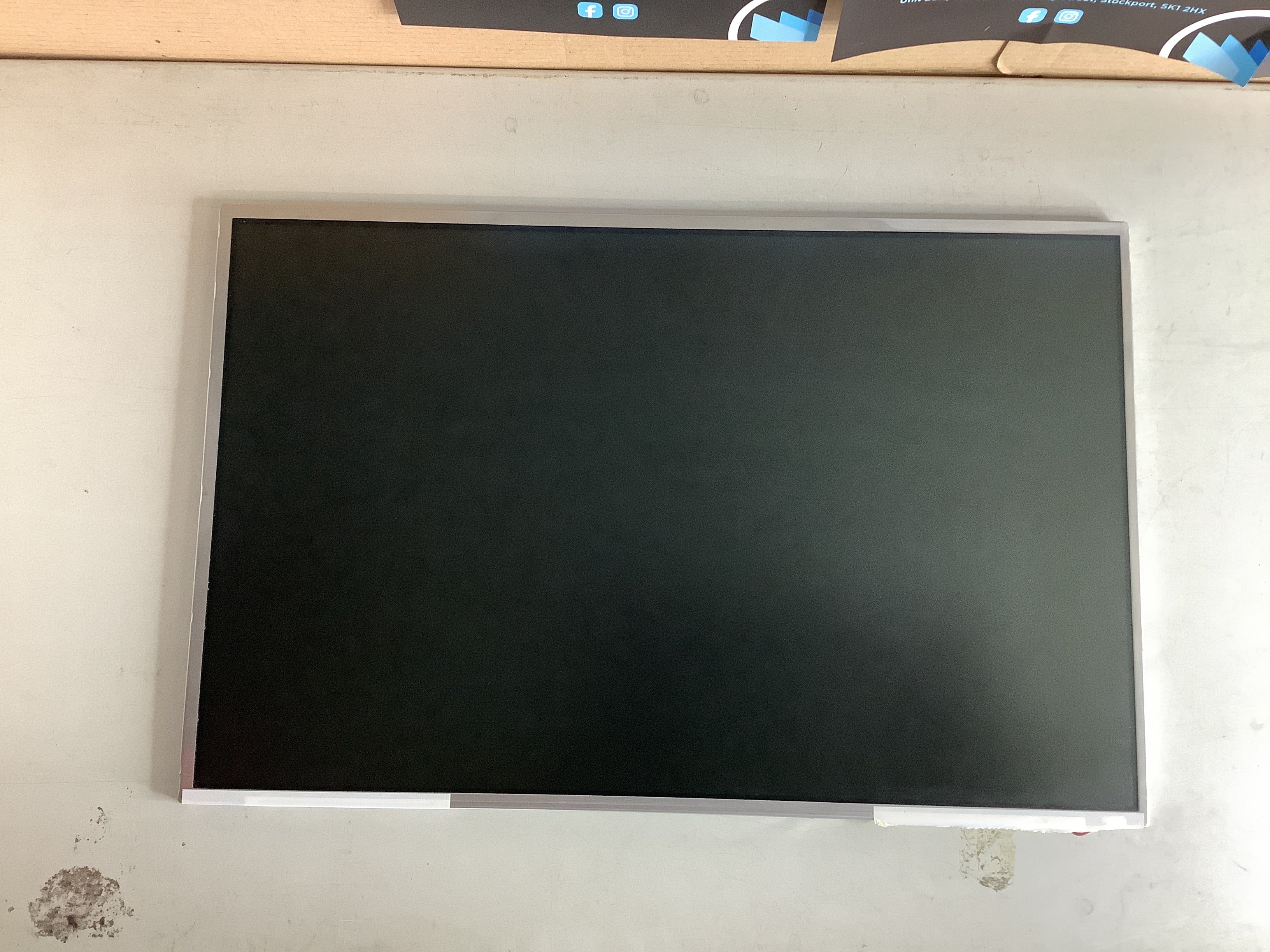 LTD154EZ0L laptop screen image 2