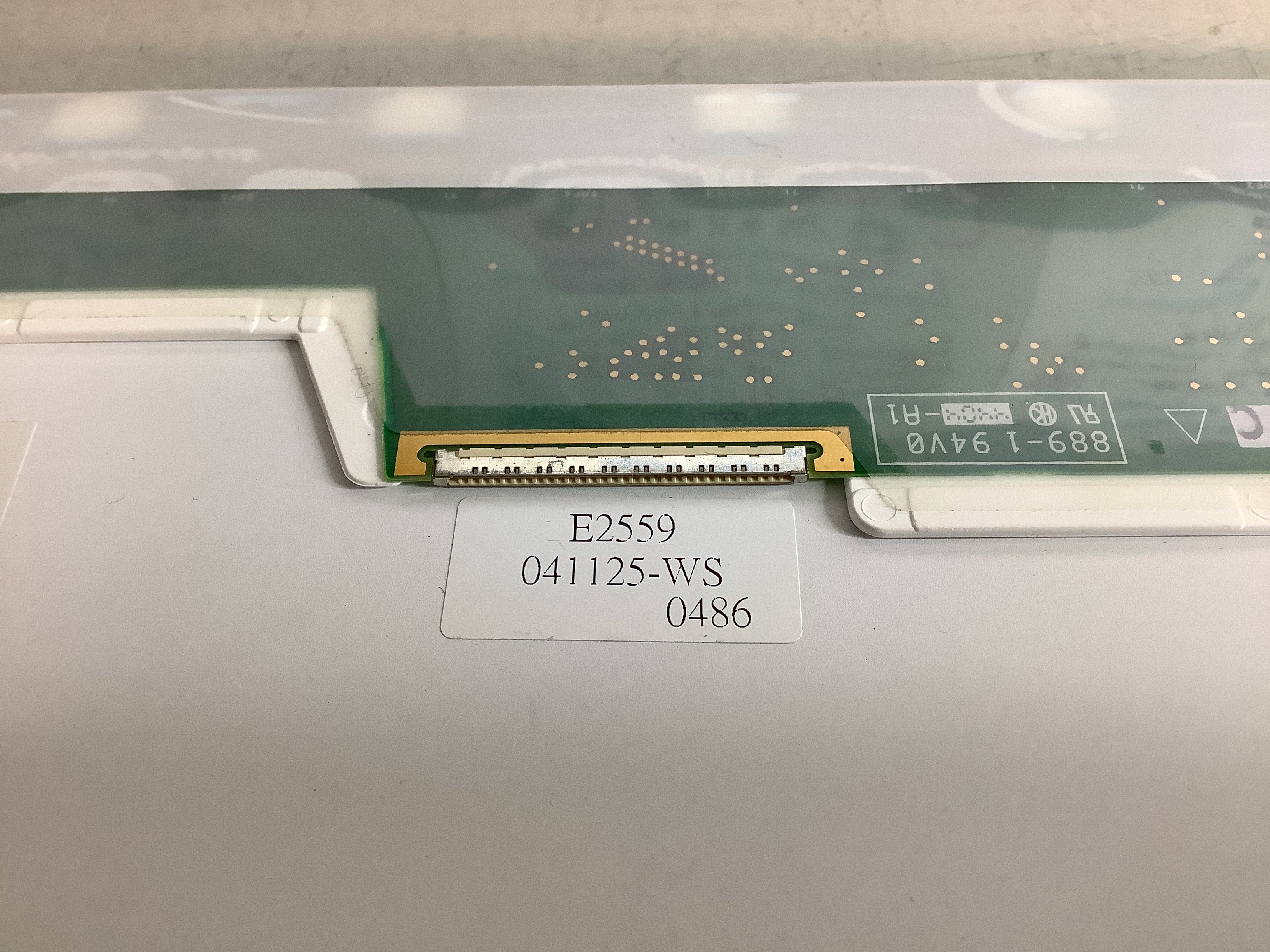LQ150X1LHC3 B laptop screen image 6
