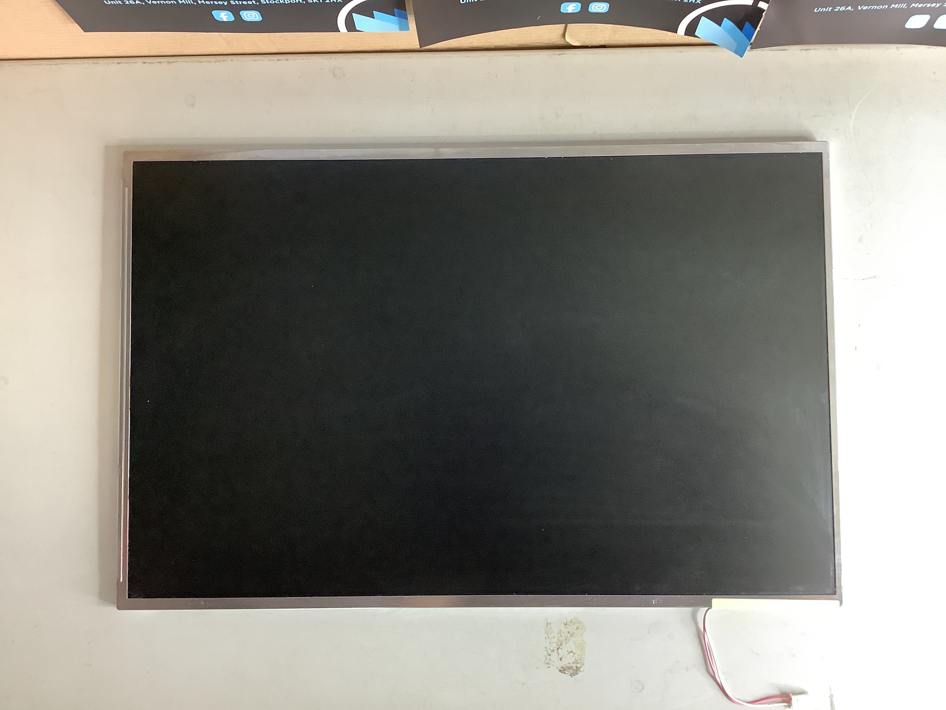 LTN154X3-L03 laptop screen image 2