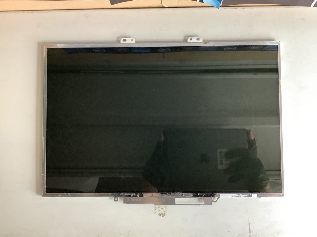 LP154W01 (TL)(F2) laptop screen image 2