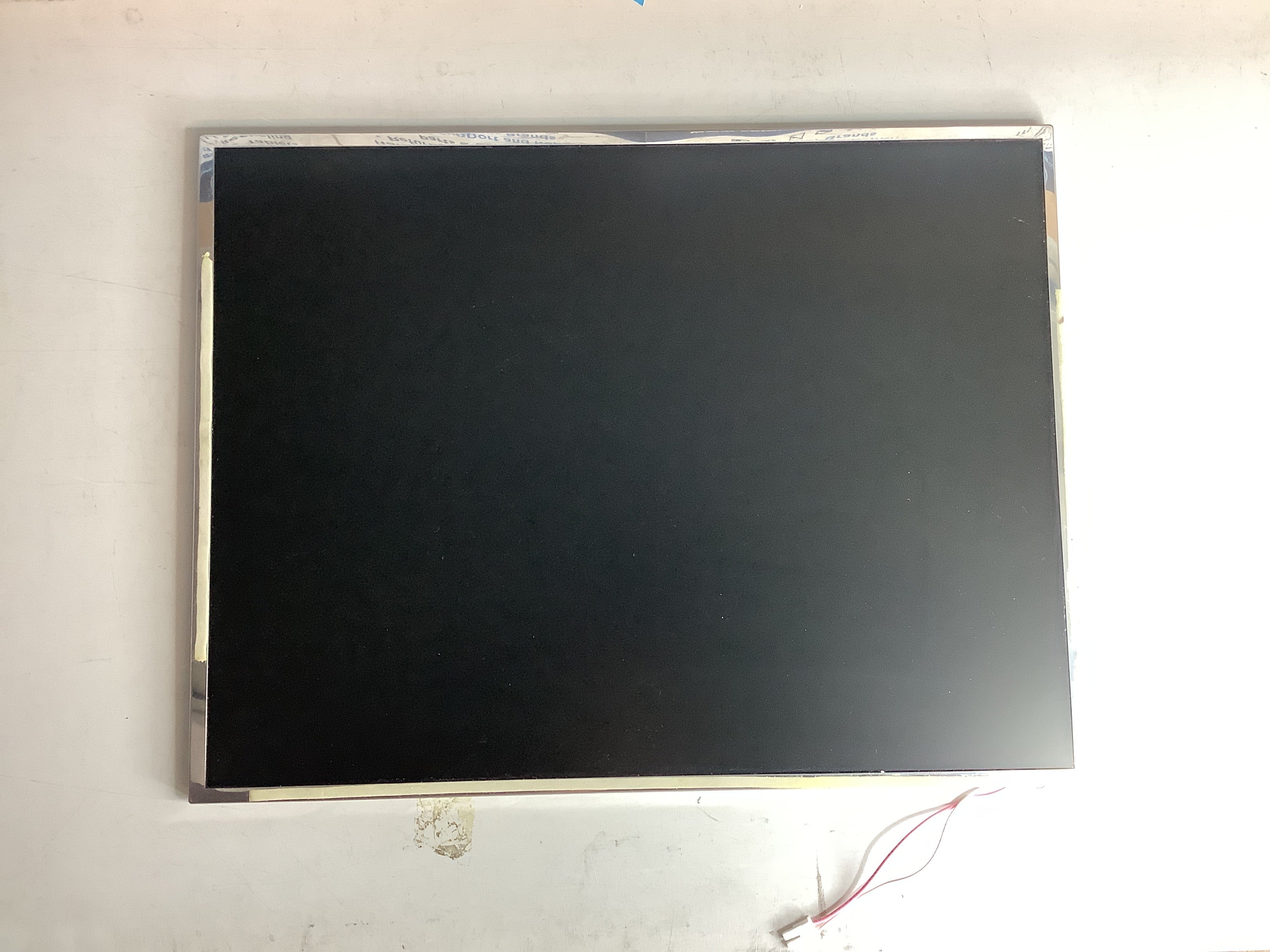 B141XG03 laptop screen image 2