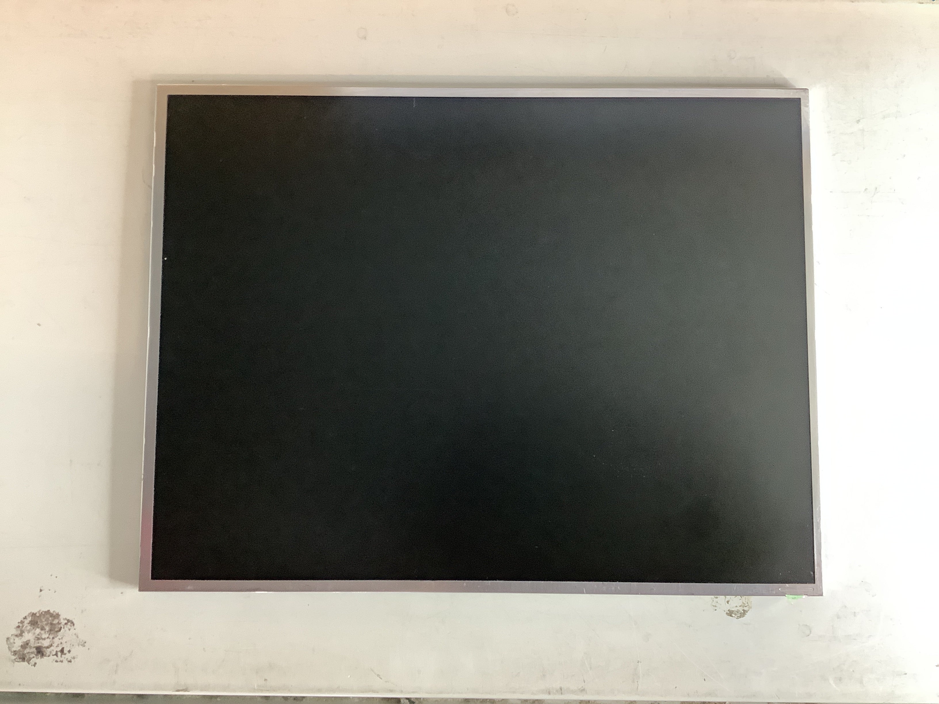 07K6850 laptop screen image 2