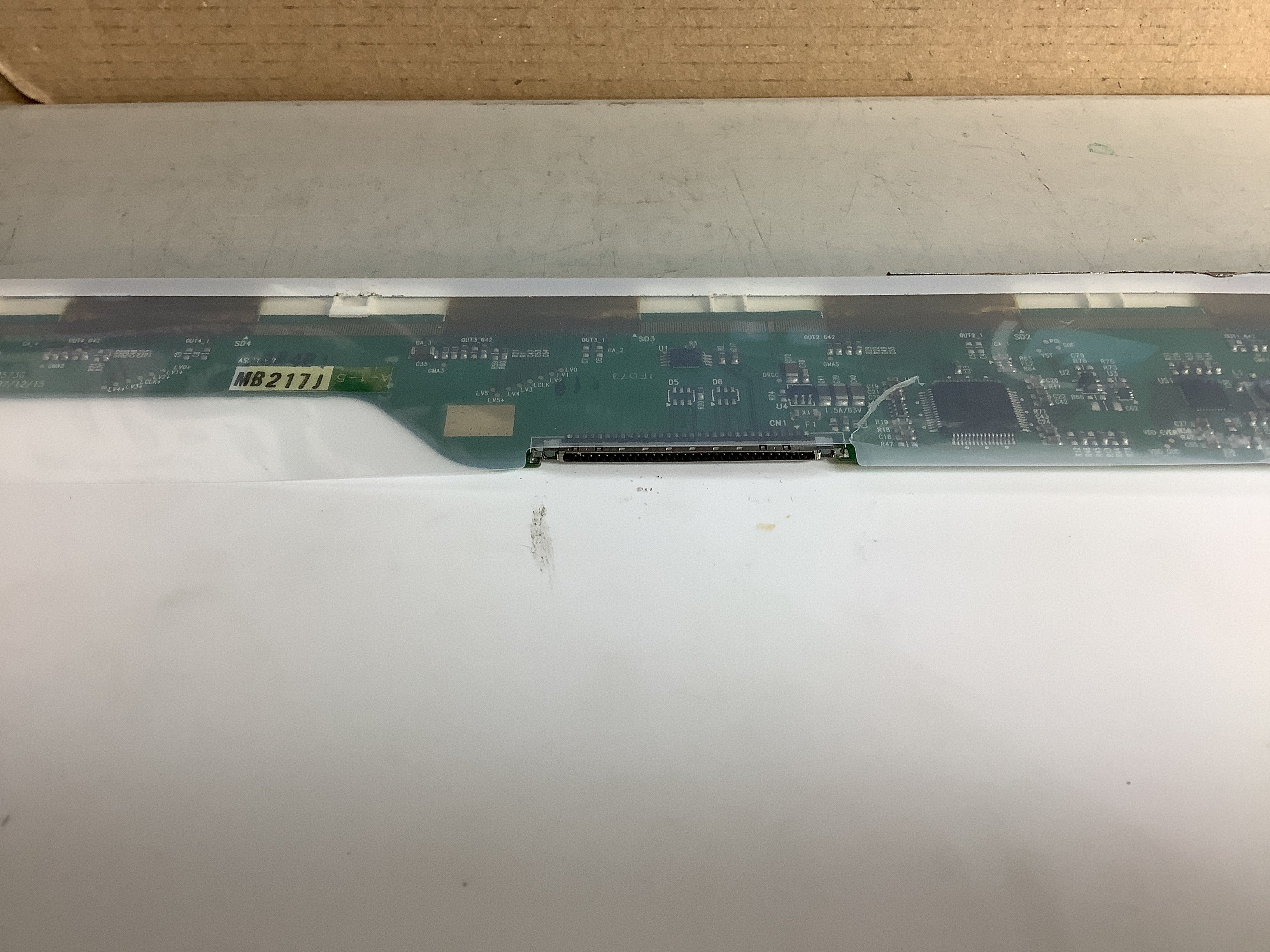 LP154WX4 (TL)(CB) laptop screen image 5