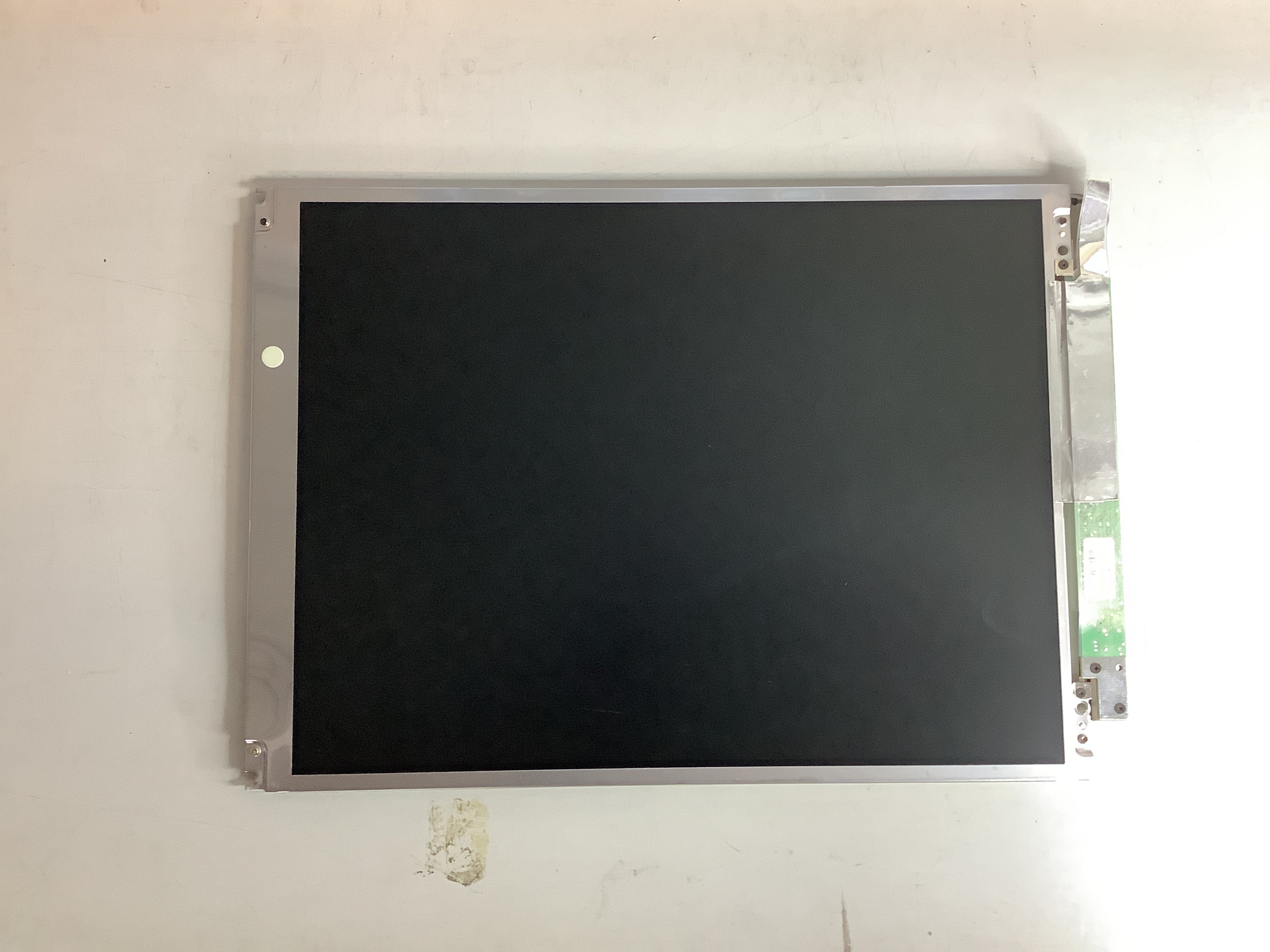 LTM12C283D laptop screen image 2