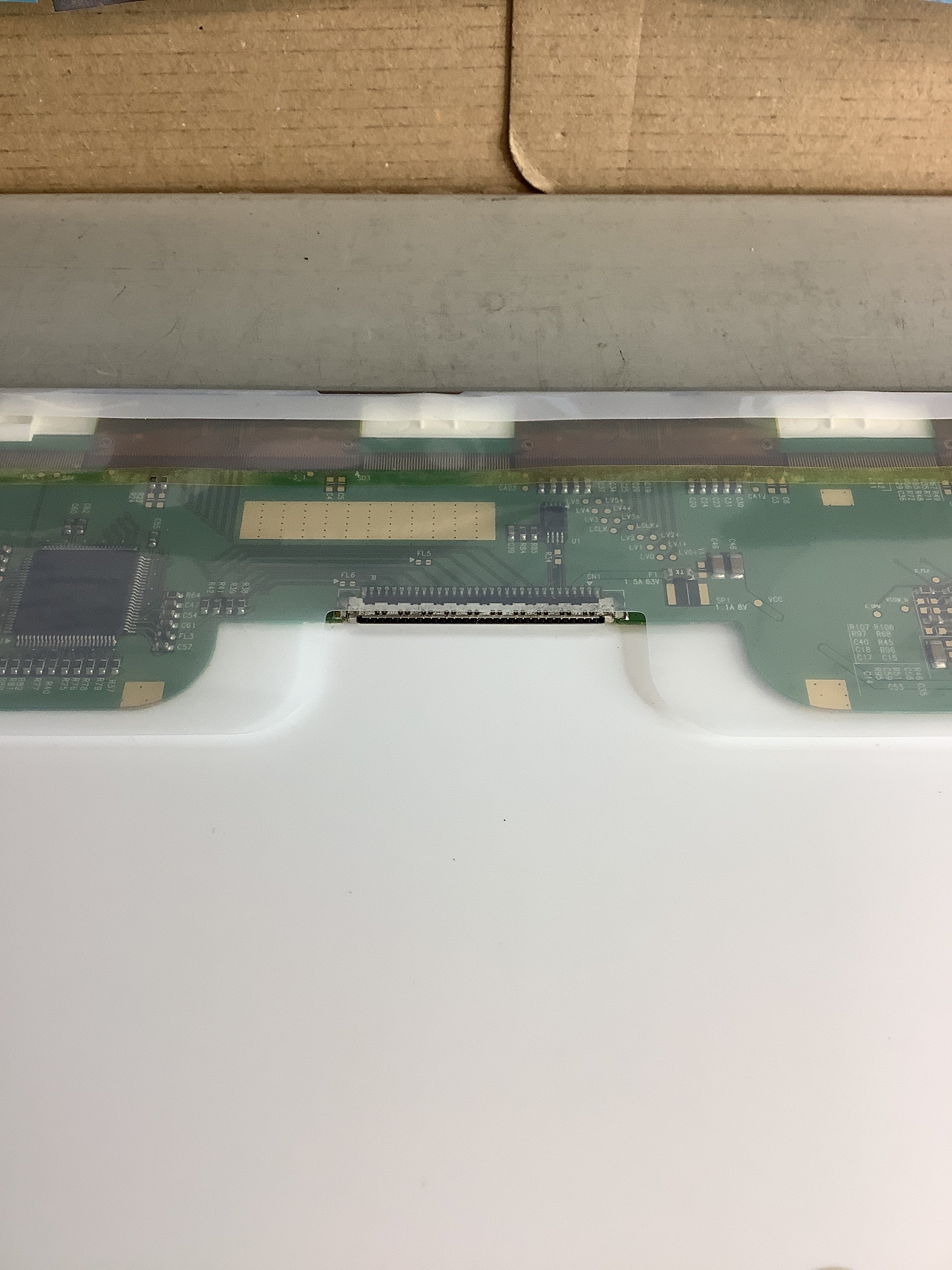 LP171WP4 (TL)(B1) laptop screen image 11