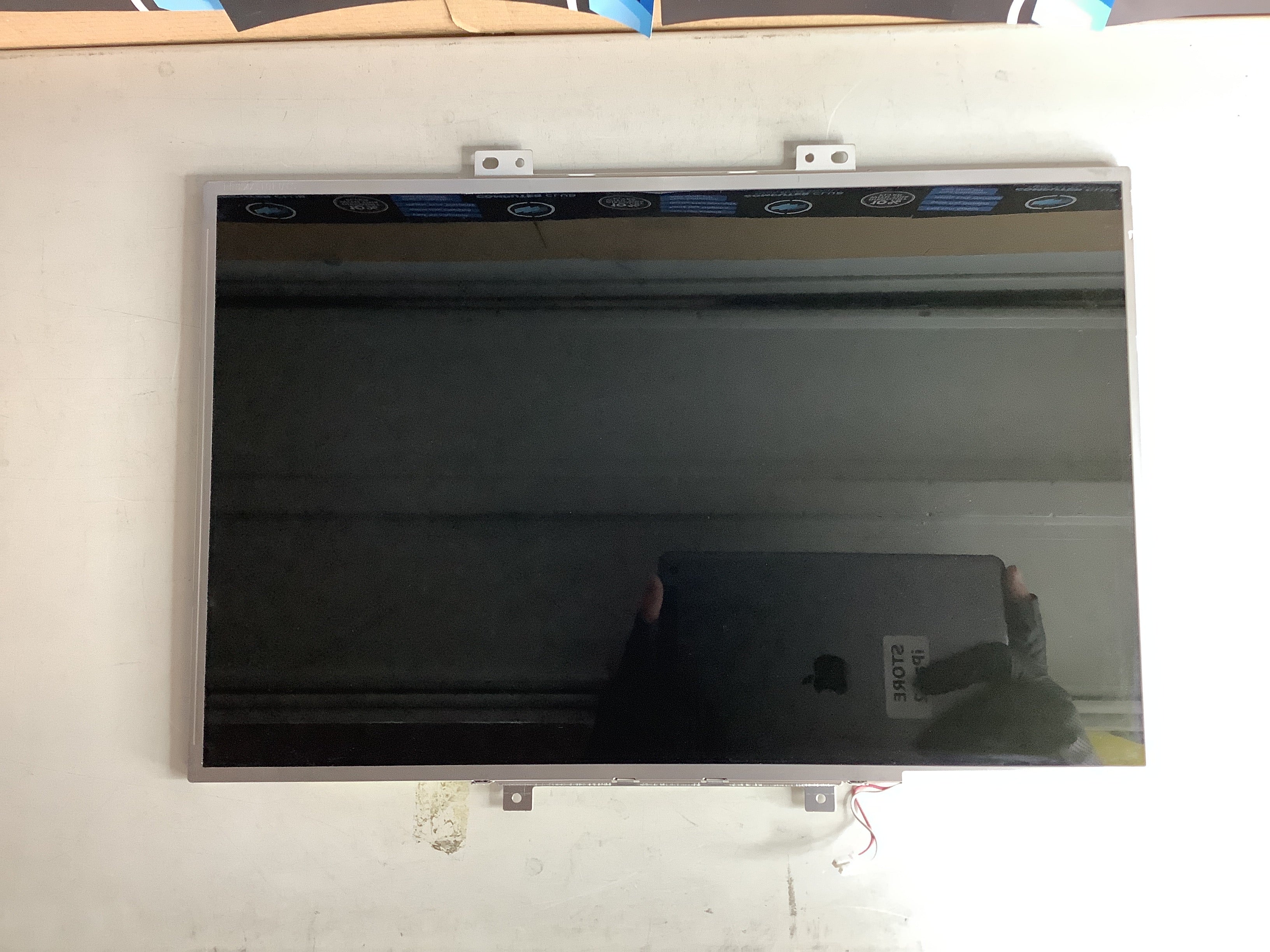 LTN154XA-L01 laptop screen image 2