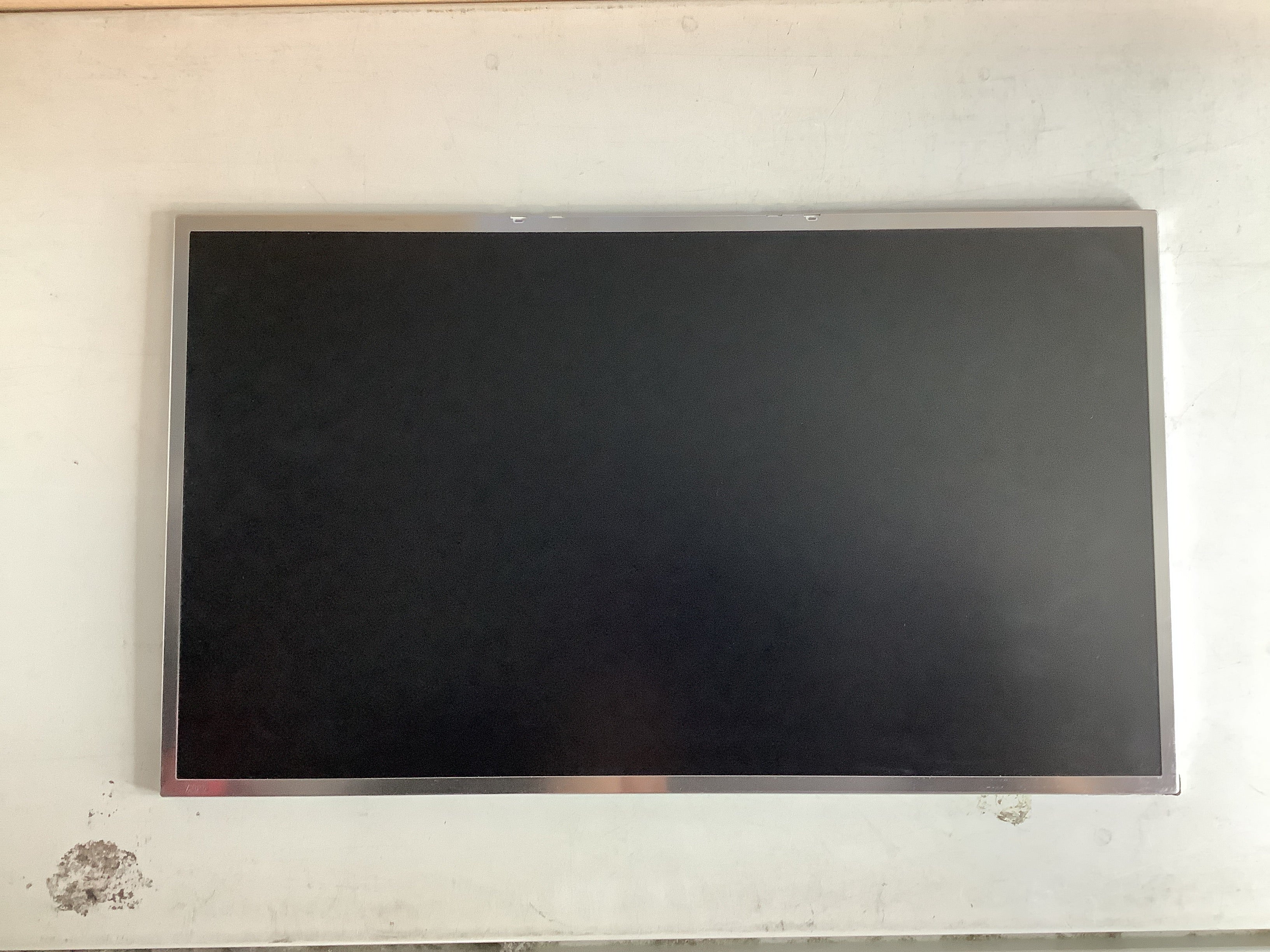 B156RW01 V.1 laptop screen image 2